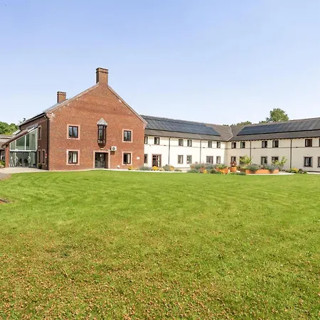Jubilee Two Bedroom House Pet Free Baby Friendly * Penrith