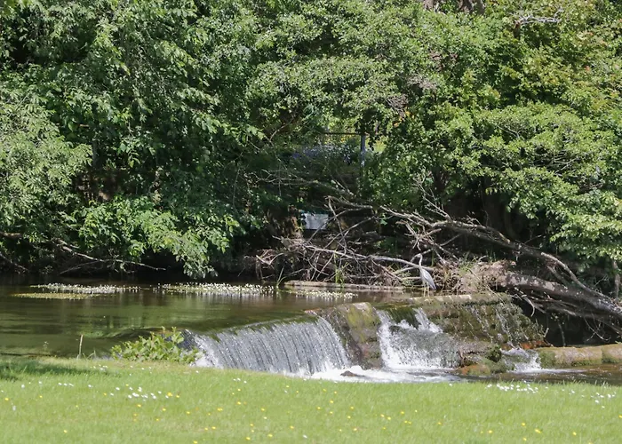 9 Eamont Park Дом отдыха *